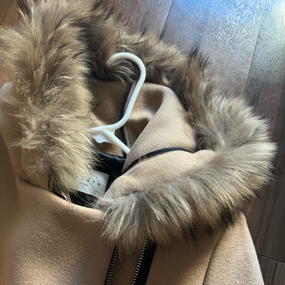 Sandro wool coat (real fur trim on the hood) - Picture 3 of 6